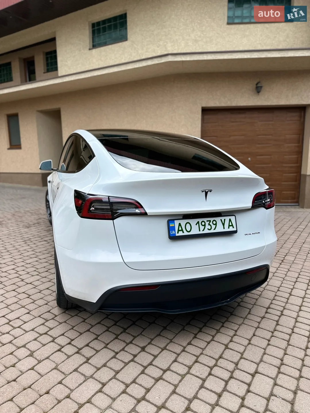2024 Tesla Model Y - мініатюра 4