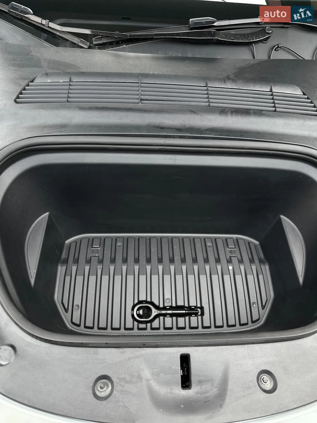 2024 Tesla Model Y - мініатюра 12
