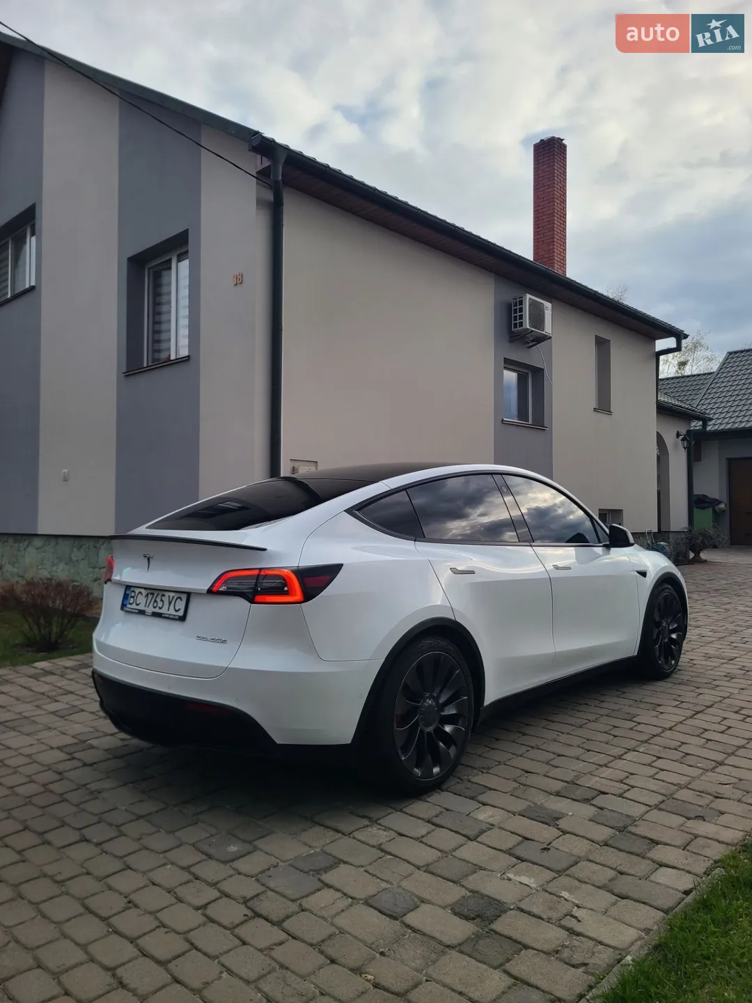 2020 Tesla Model Y - мініатюра 5