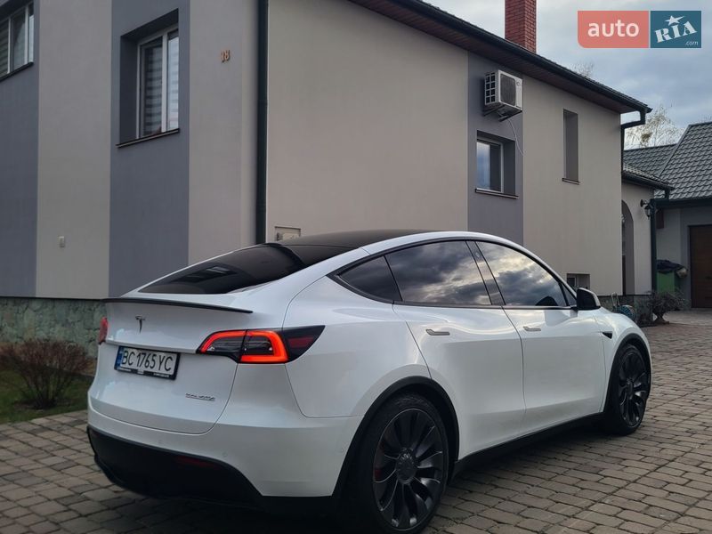 Внедорожник / Кроссовер Tesla Model Y 2020 в Львове