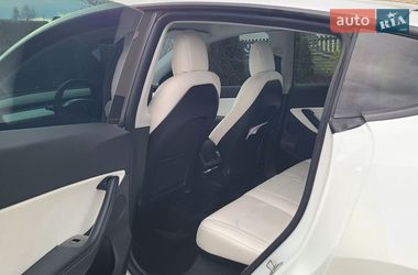 Внедорожник / Кроссовер Tesla Model Y 2020 в Львове
