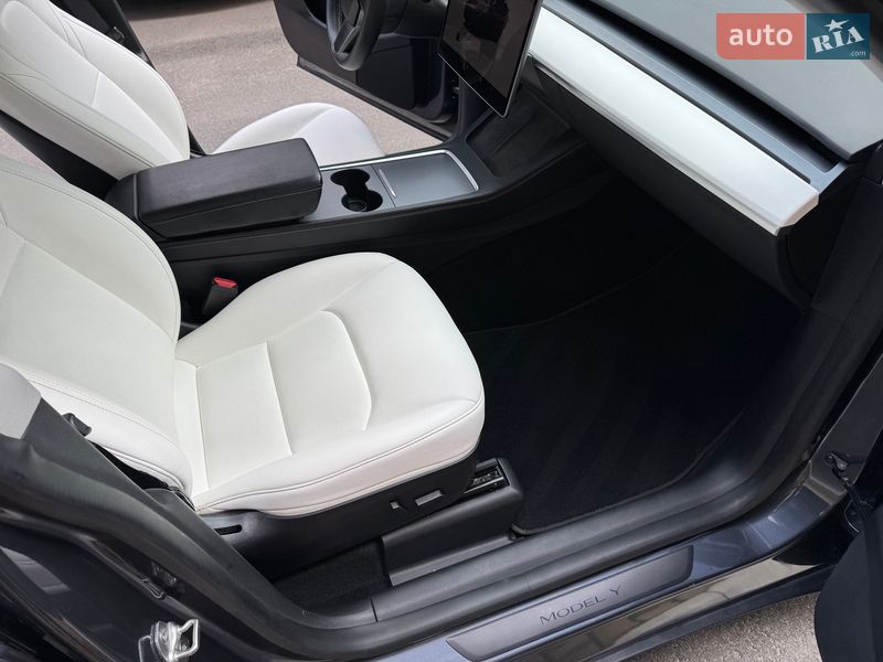 Позашляховик / Кросовер Tesla Model Y 2022 в Запоріжжі