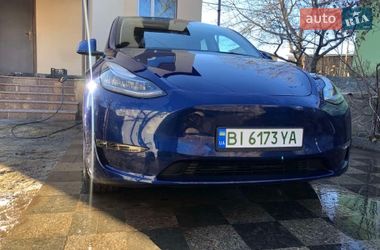 Внедорожник / Кроссовер Tesla Model Y 2022 в Кременчуге