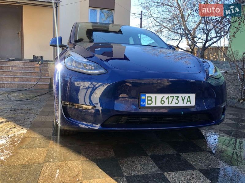 Позашляховик / Кросовер Tesla Model Y 2022 в Кременчуці фото 8 Позашляховик / Кросовер Tesla Model Y 2022 в Кременчуці