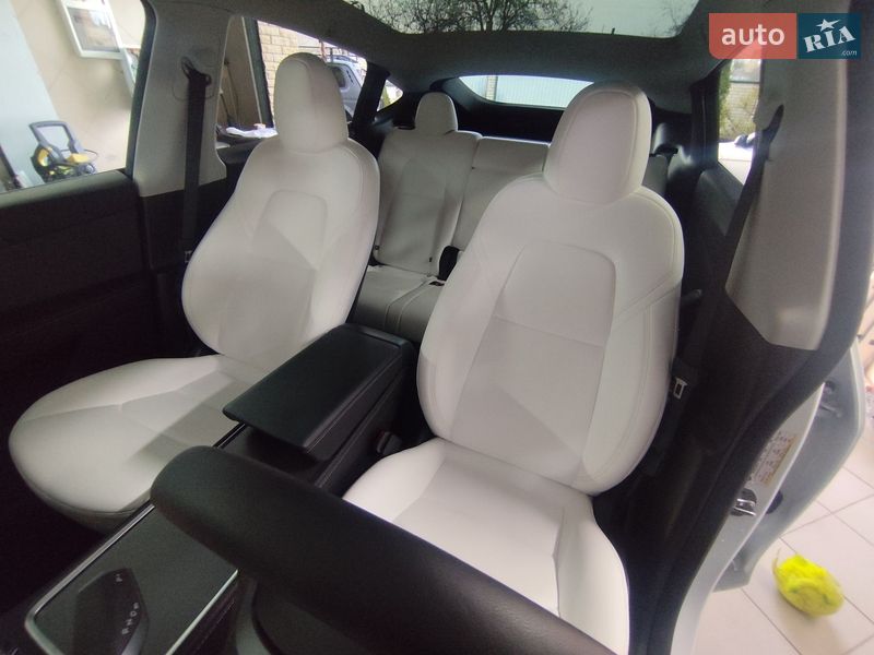 Внедорожник / Кроссовер Tesla Model Y 2024 в Черкассах