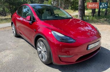 Позашляховик / Кросовер Tesla Model Y 2024 в Києві