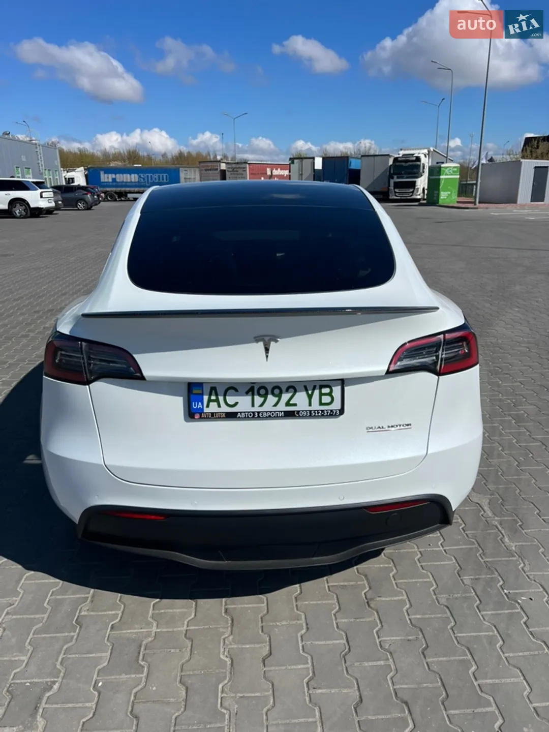 2022 Tesla Model Y - мініатюра 4