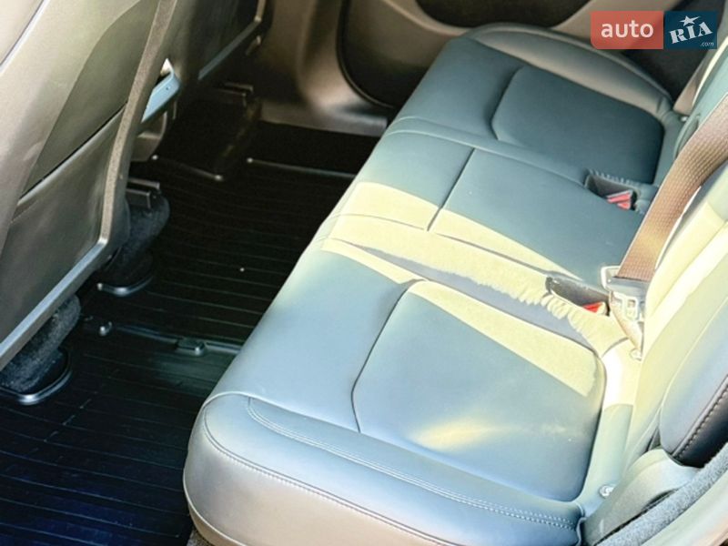 Внедорожник / Кроссовер Tesla Model Y 2024 в Львове