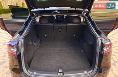 Позашляховик / Кросовер Tesla Model Y 2022 в Києві