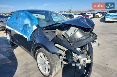 Внедорожник / Кроссовер Tesla Model Y 2024 в Запорожье