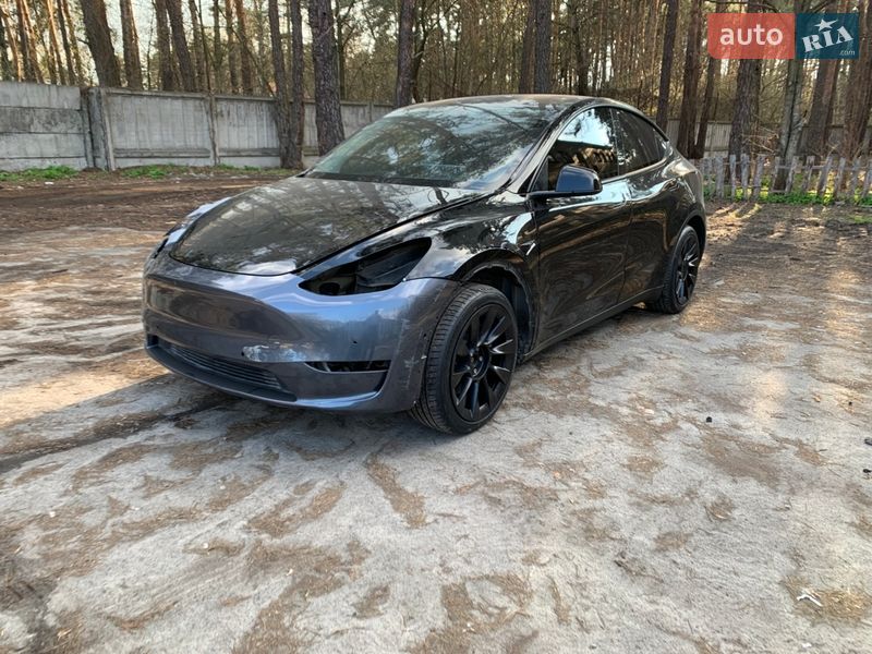 Tesla Model Y 2022