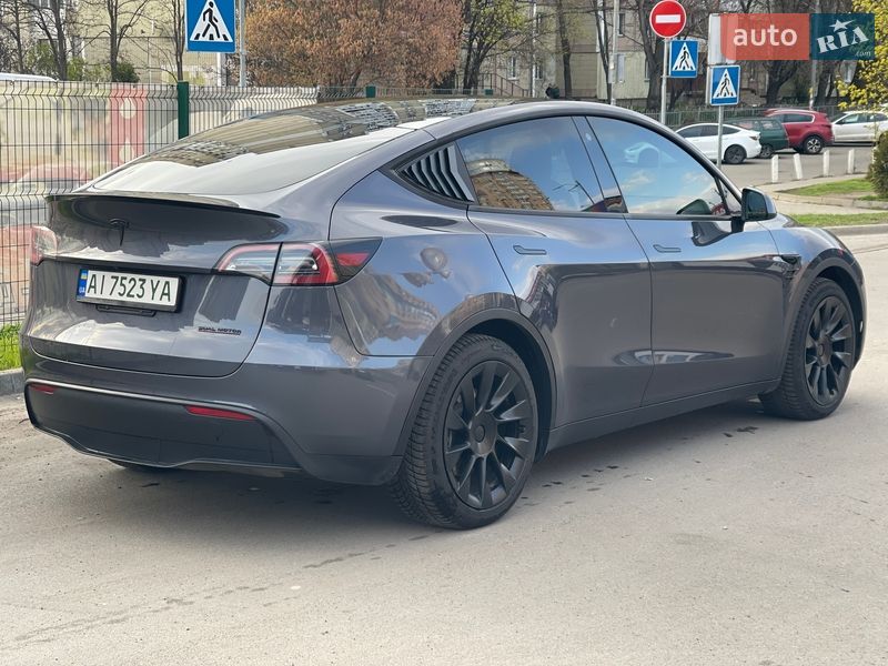 Внедорожник / Кроссовер Tesla Model Y 2022 в Киеве