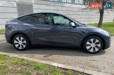 Внедорожник / Кроссовер Tesla Model Y 2024 в Киеве