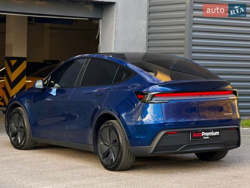 Позашляховик / Кросовер Tesla Model Y 2025 в Харкові