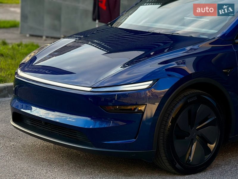 Позашляховик / Кросовер Tesla Model Y 2025 в Харкові