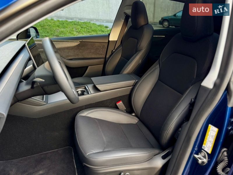 Позашляховик / Кросовер Tesla Model Y 2025 в Харкові