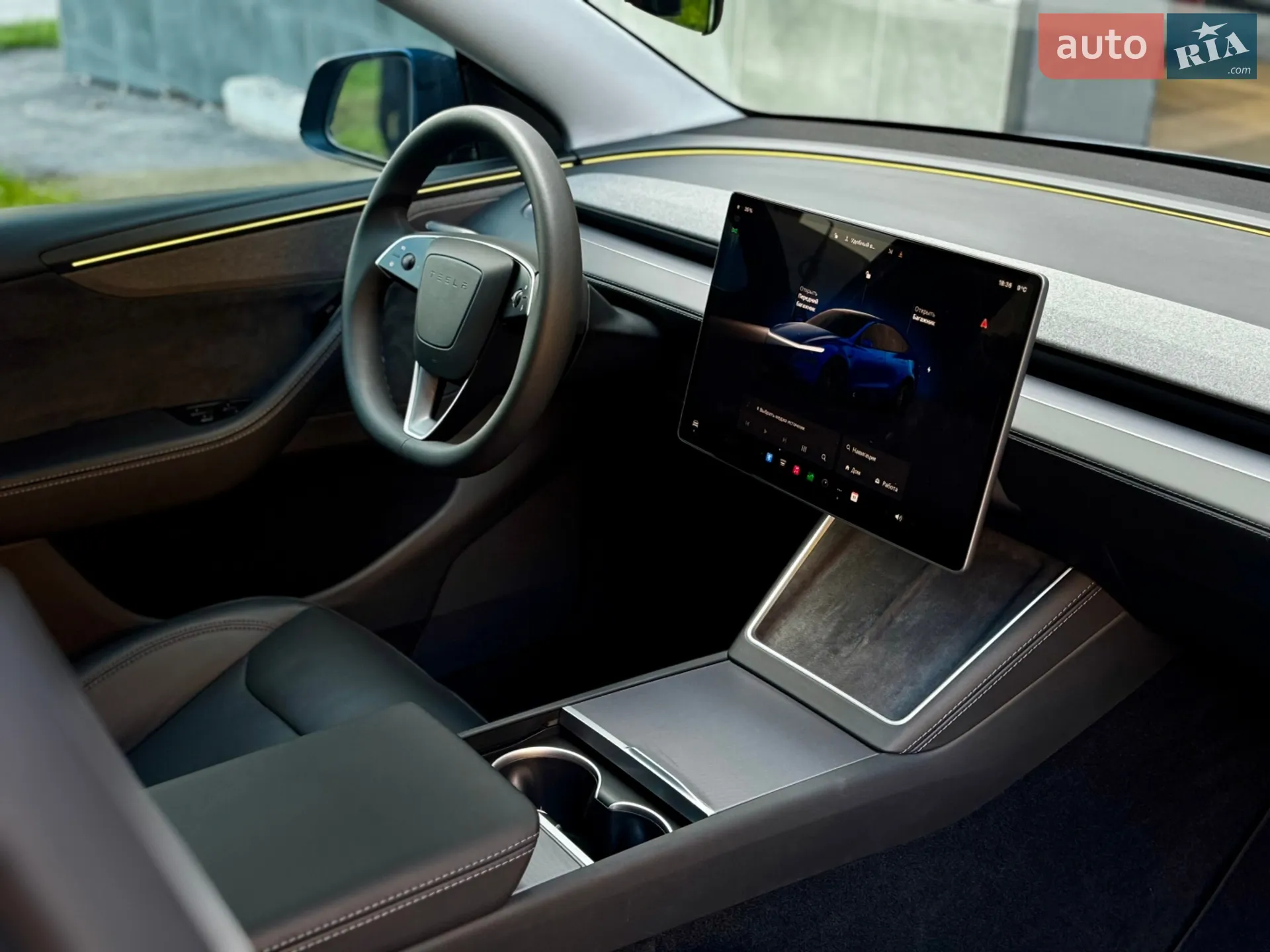 2025 Tesla Model Y - мініатюра 20