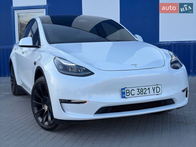 Внедорожник / Кроссовер Tesla Model Y 2024 в Дрогобыче
