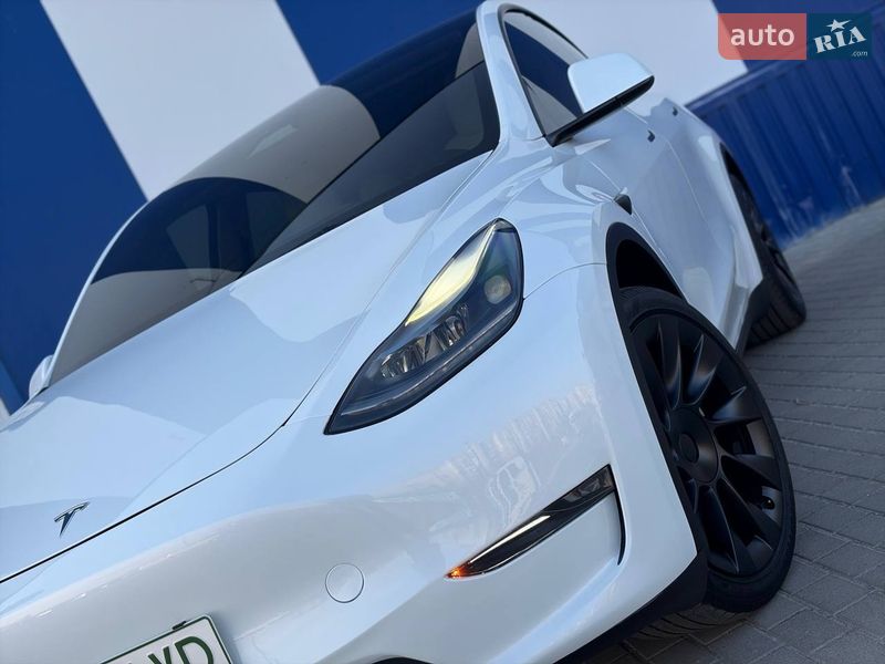 Внедорожник / Кроссовер Tesla Model Y 2024 в Дрогобыче