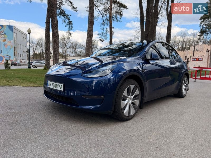 Внедорожник / Кроссовер Tesla Model Y 2023 в Харькове