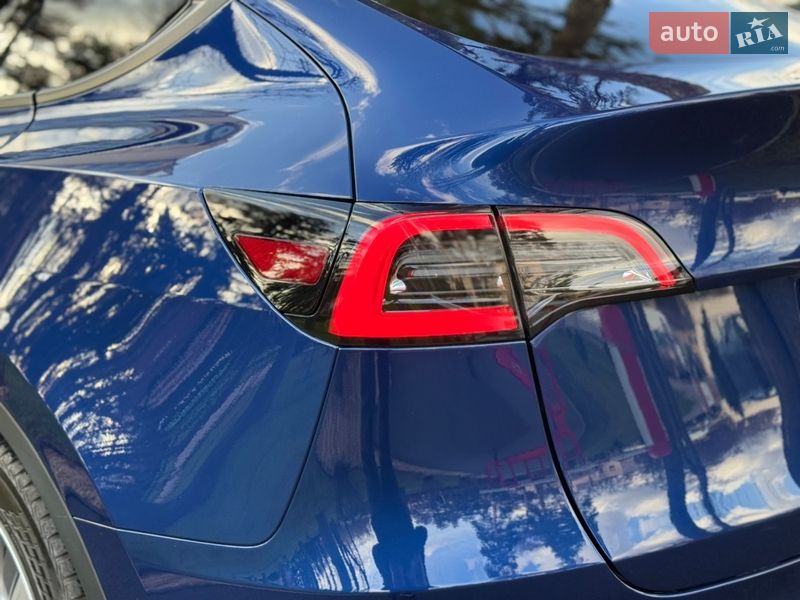 Внедорожник / Кроссовер Tesla Model Y 2023 в Харькове