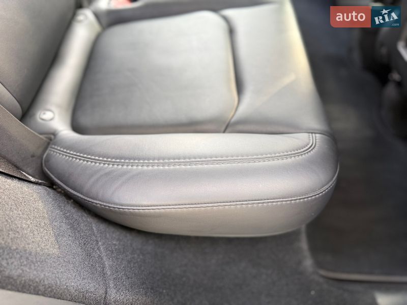 Внедорожник / Кроссовер Tesla Model Y 2023 в Харькове