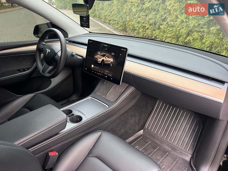 Внедорожник / Кроссовер Tesla Model Y 2023 в Львове фото 29 Внедорожник / Кроссовер Tesla Model Y 2023 в Львове