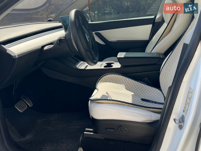Внедорожник / Кроссовер Tesla Model Y 2021 в Виннице