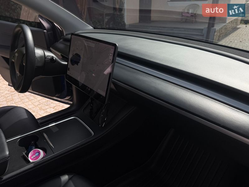 Позашляховик / Кросовер Tesla Model Y 2021 в Львові