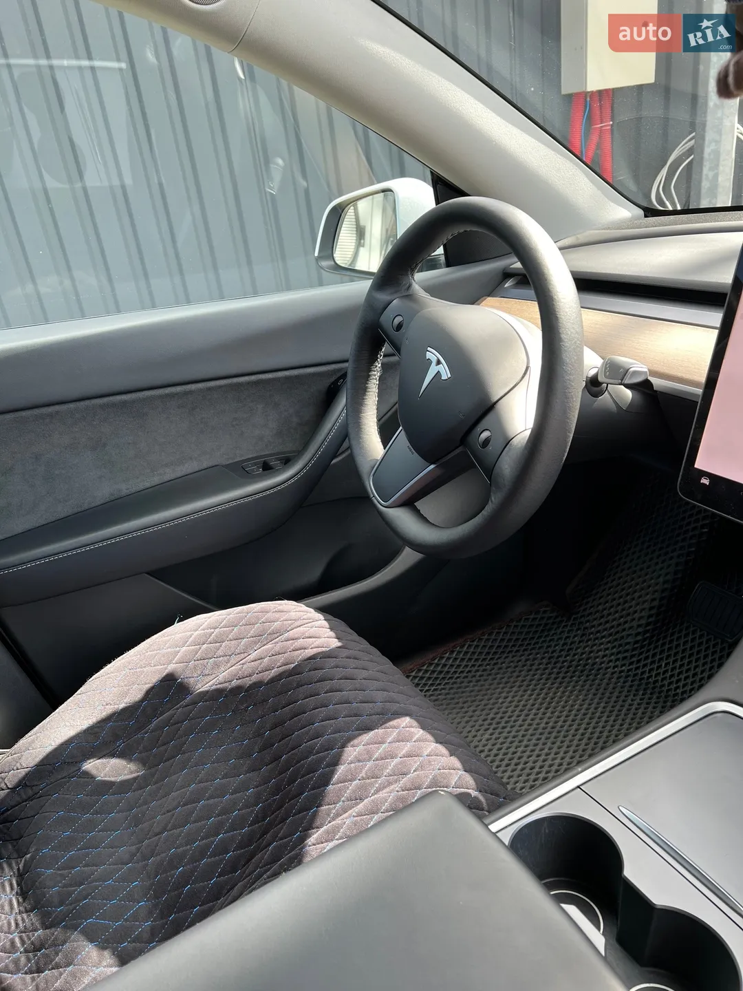 2022 Tesla Model Y - мініатюра 28