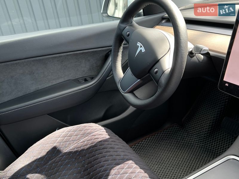 Позашляховик / Кросовер Tesla Model Y 2022 в Кропивницькому