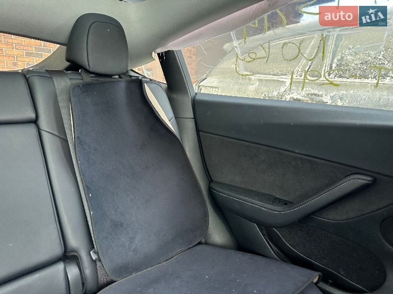 Позашляховик / Кросовер Tesla Model Y 2023 в Києві