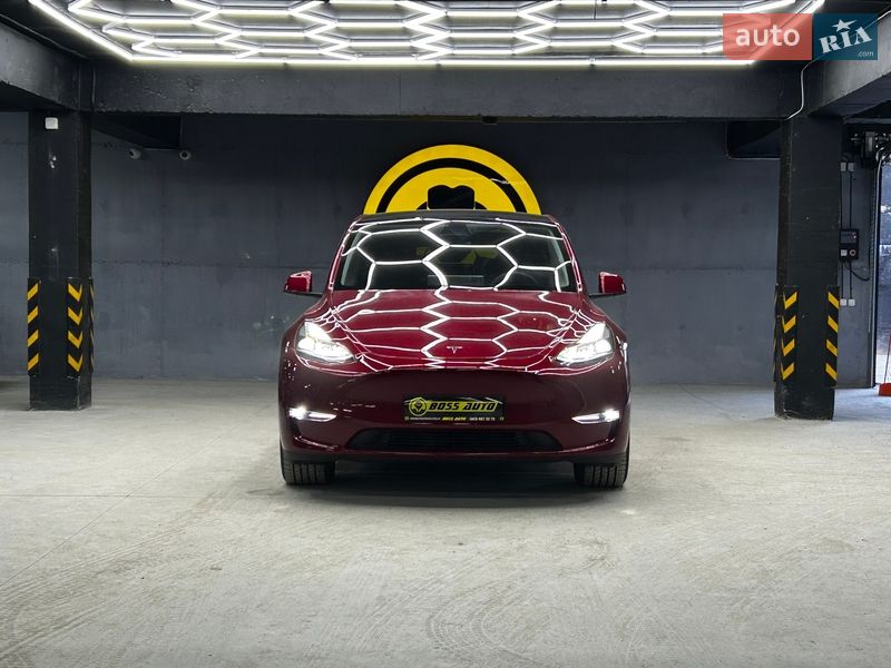 Позашляховик / Кросовер Tesla Model Y 2025 в Чернівцях фото 3 Позашляховик / Кросовер Tesla Model Y 2025 в Чернівцях