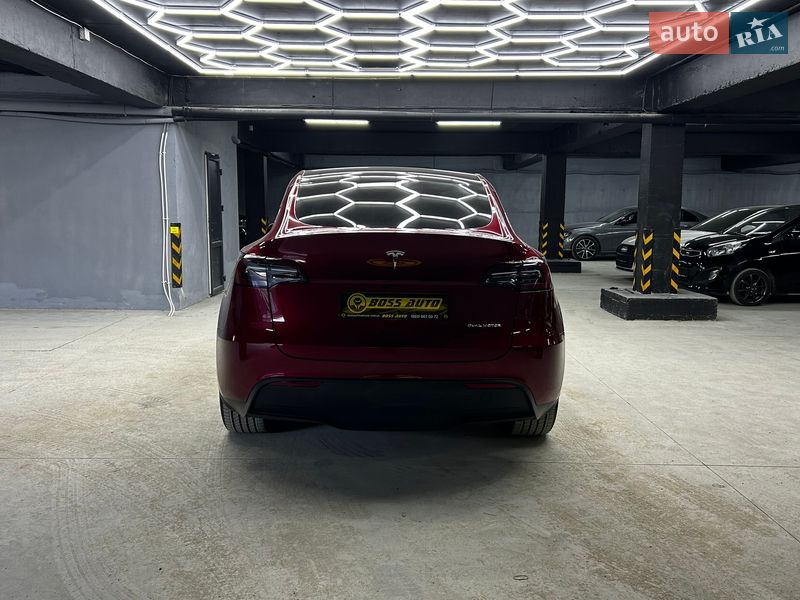Позашляховик / Кросовер Tesla Model Y 2025 в Чернівцях фото 7 Позашляховик / Кросовер Tesla Model Y 2025 в Чернівцях