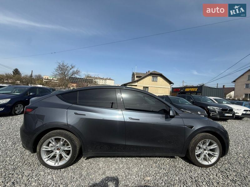 Внедорожник / Кроссовер Tesla Model Y 2023 в Стрые