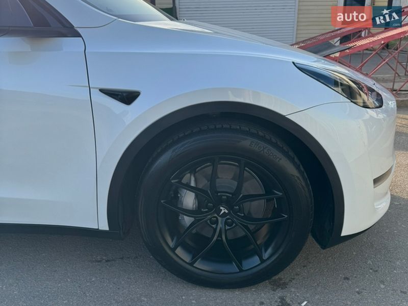 Позашляховик / Кросовер Tesla Model Y 2023 в Одесі