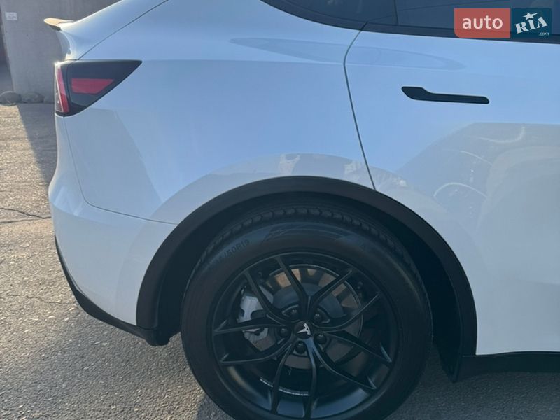 Позашляховик / Кросовер Tesla Model Y 2023 в Одесі