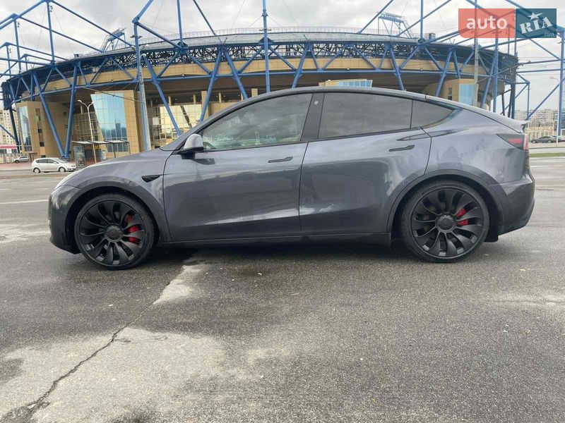 Позашляховик / Кросовер Tesla Model Y 2022 в Харкові