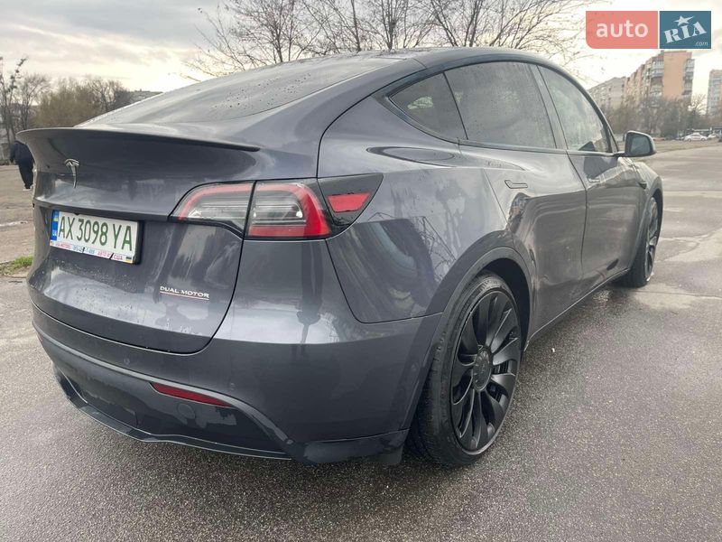 Позашляховик / Кросовер Tesla Model Y 2022 в Харкові