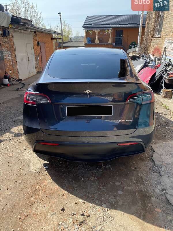Позашляховик / Кросовер Tesla Model Y 2024 в Хмельницькому