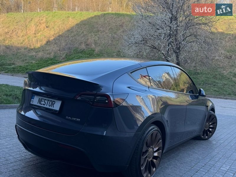Позашляховик / Кросовер Tesla Model Y 2022 в Києві