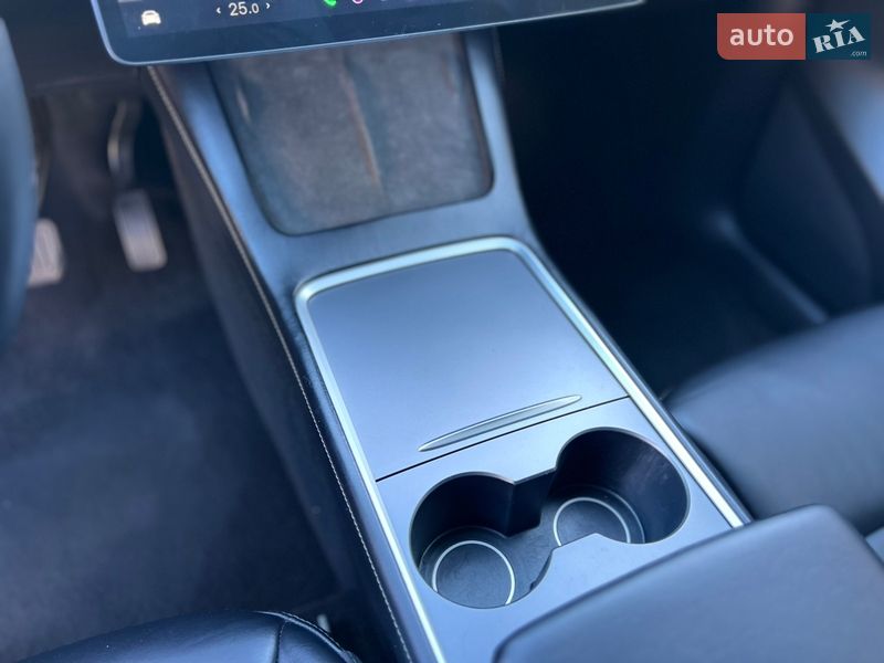 Позашляховик / Кросовер Tesla Model Y 2022 в Луцьку фото 17 Позашляховик / Кросовер Tesla Model Y 2022 в Луцьку