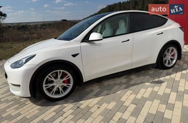 Внедорожник / Кроссовер Tesla Model Y 2023 в Львове