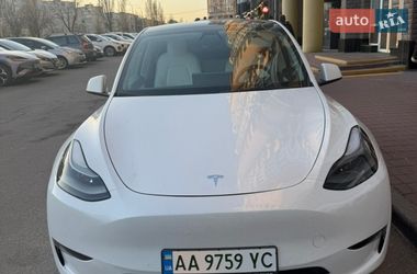 Внедорожник / Кроссовер Tesla Model Y 2022 в Киеве