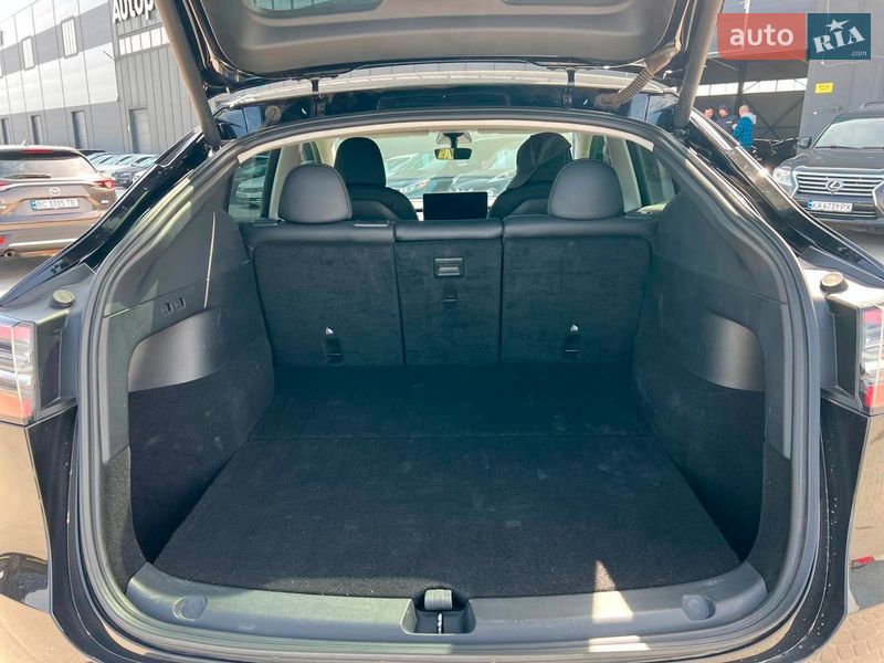 Внедорожник / Кроссовер Tesla Model Y 2021 в Львове