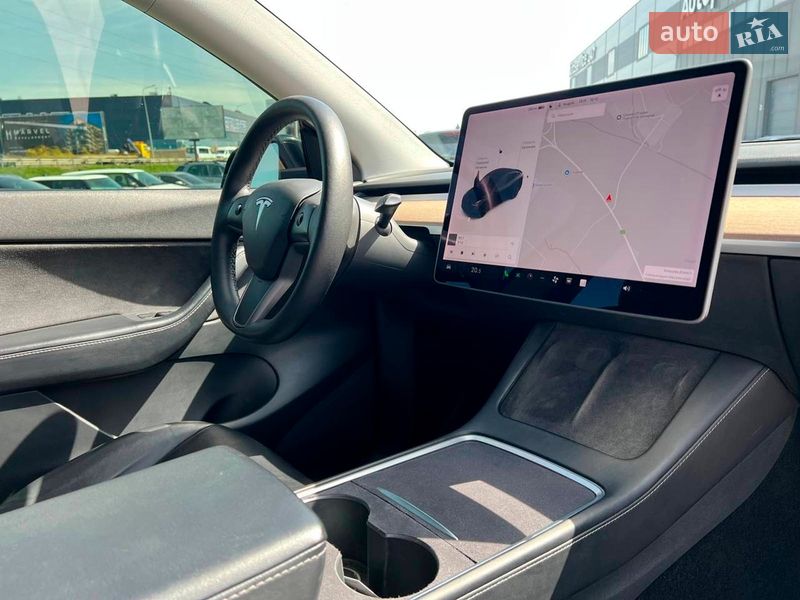 Внедорожник / Кроссовер Tesla Model Y 2021 в Львове