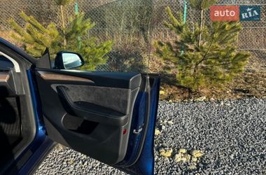 Внедорожник / Кроссовер Tesla Model Y 2023 в Львове
