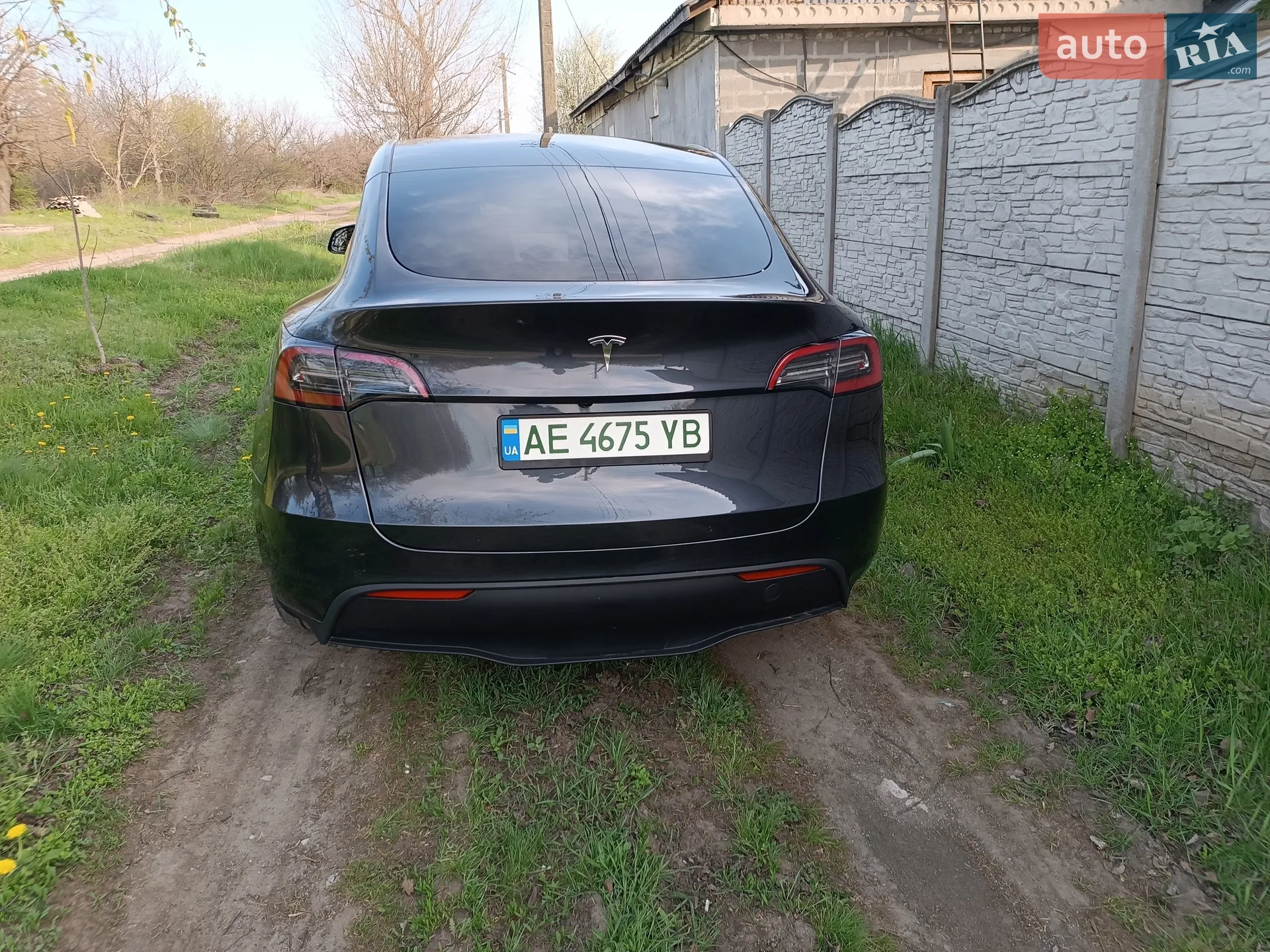 2025 Tesla Model Y - мініатюра 39