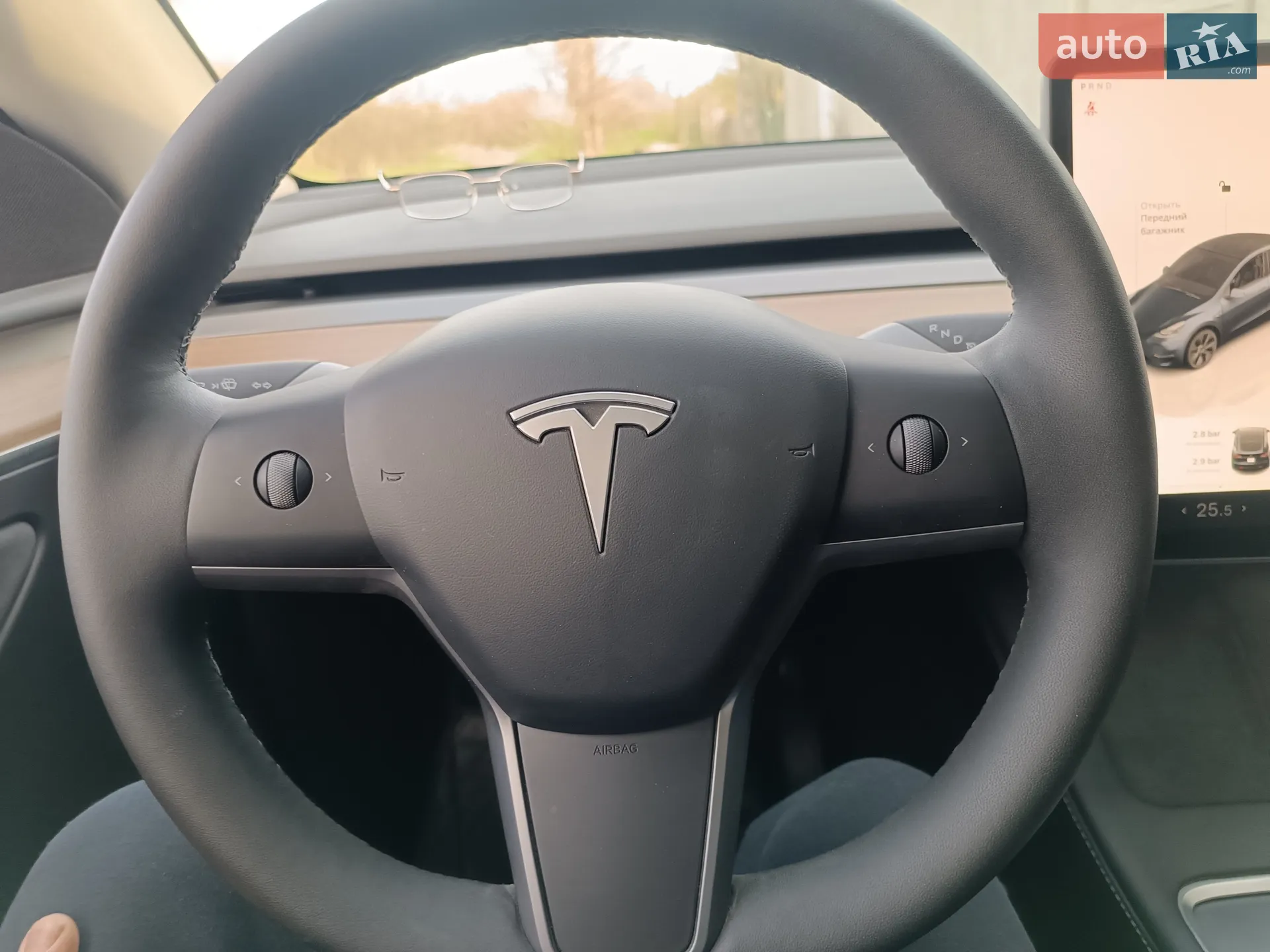2025 Tesla Model Y - мініатюра 107