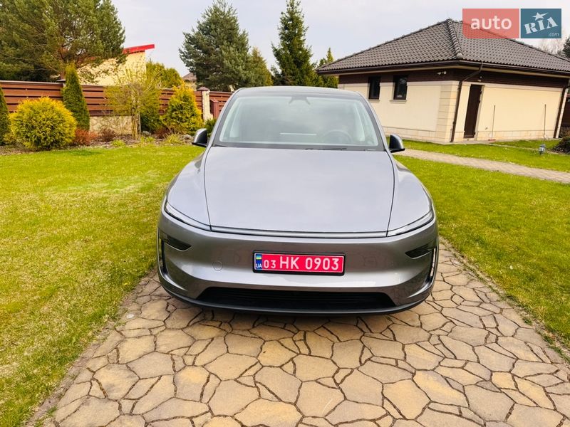 Внедорожник / Кроссовер Tesla Model Y 2025 в Львове